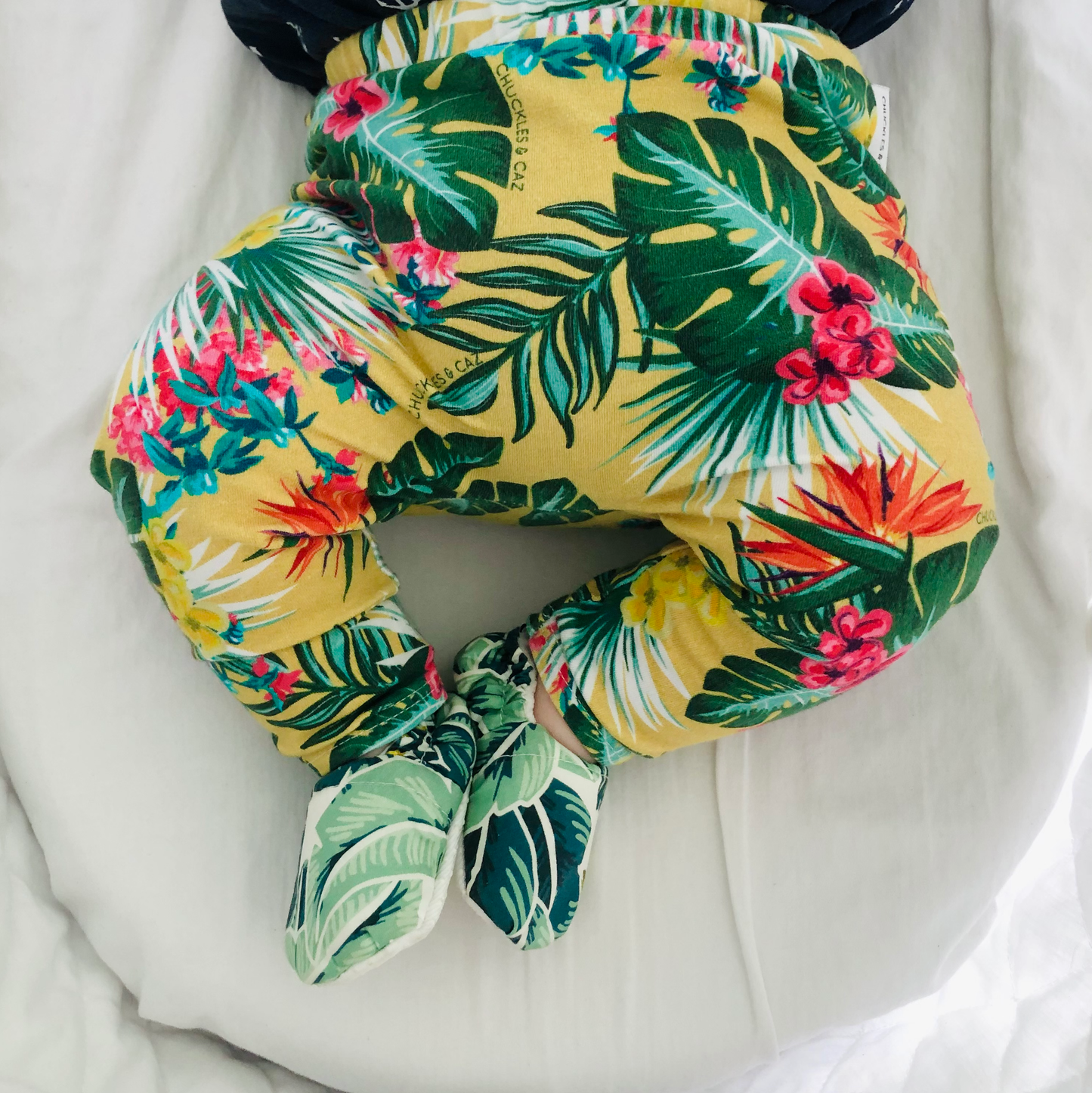 Yellow Hawaiian Leggings - Chuckles & Caz