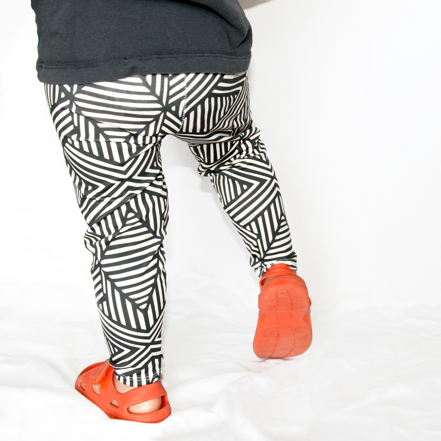 Tribal Geometric Leggings - Chuckles & Caz