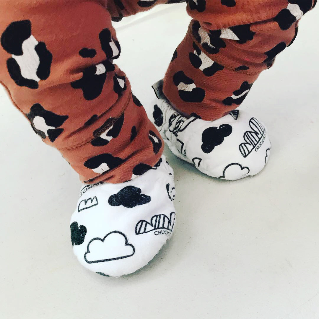 Clouds Baby Booties & matching Dribble Bib - Gift Set - Chuckles & Caz