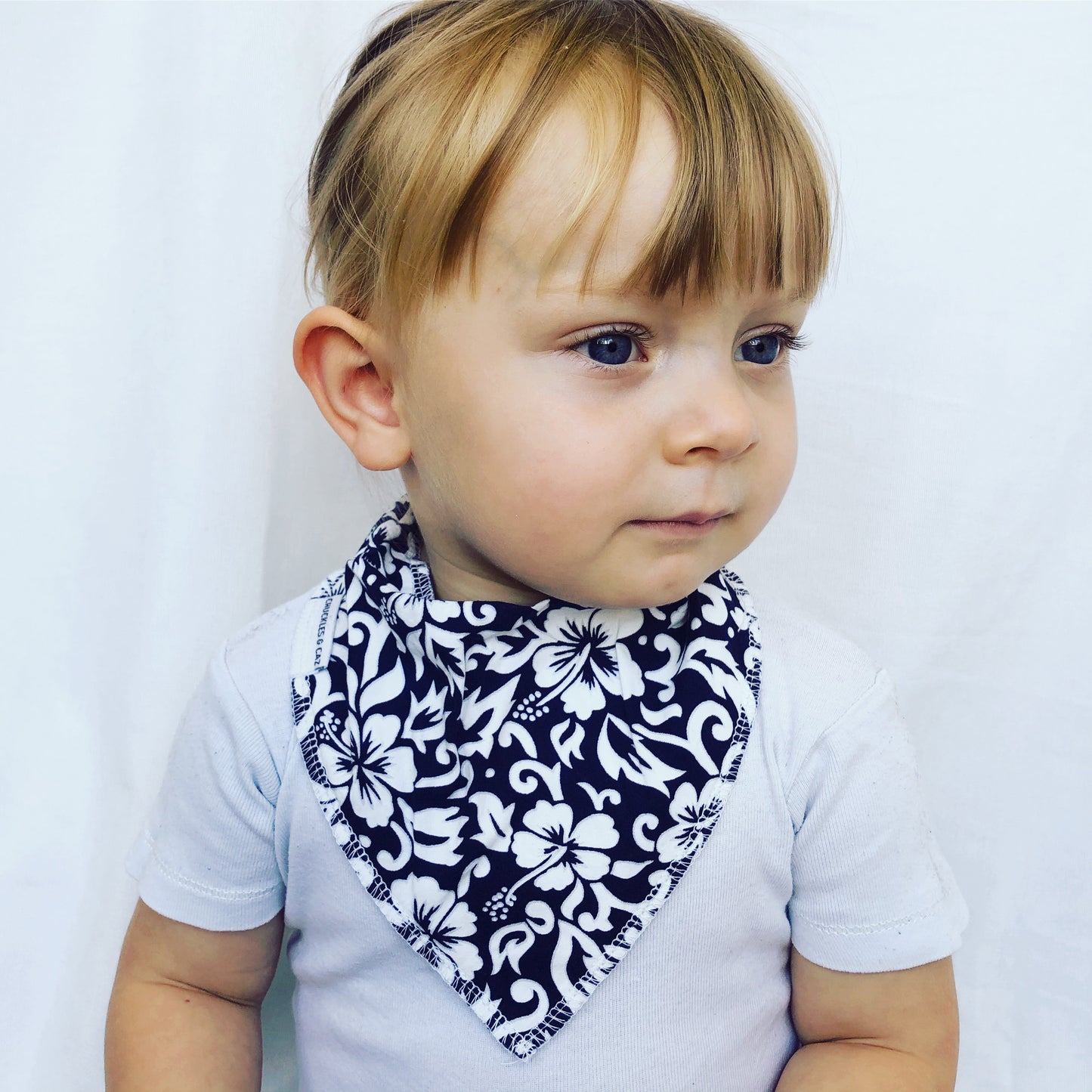 Dark Blue Hawaiian Dribble Bib - Chuckles & Caz
