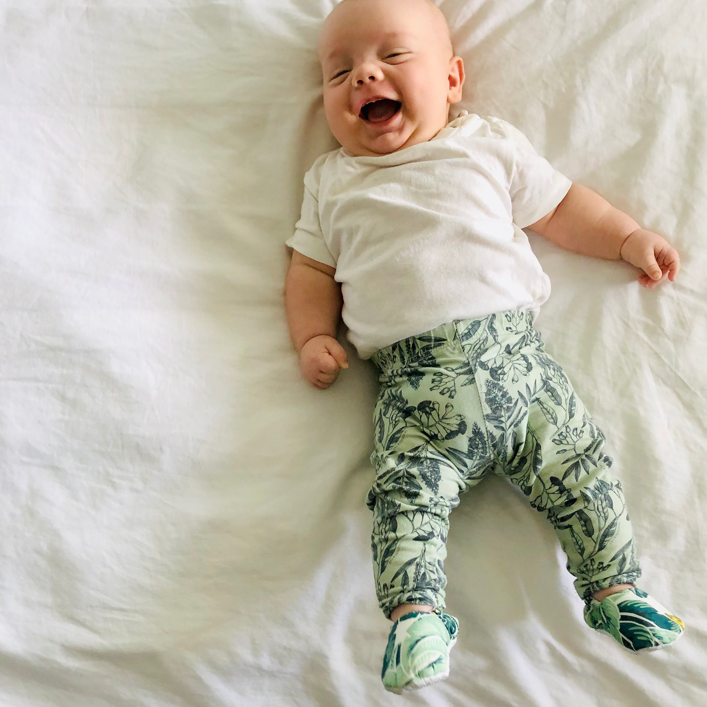 Green Gumleaf Leggings - Chuckles & Caz