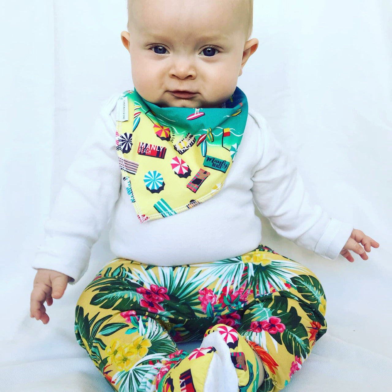 Manly Beach Dribble Bib - Chuckles & Caz