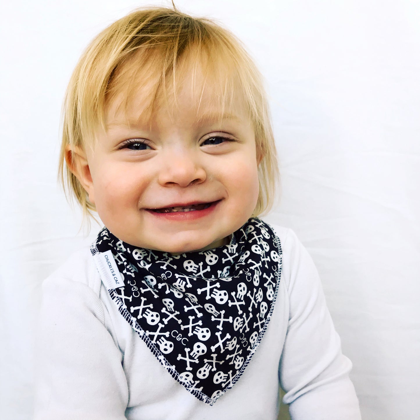 Black Tee with Mono Skullz Pocket & matching bib - Gift Set - Chuckles & Caz